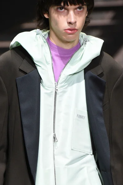 Look 8